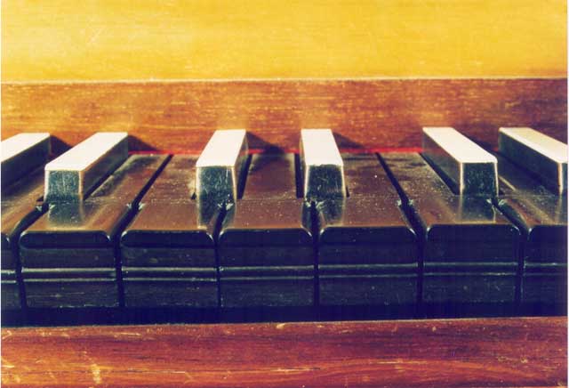 Tafelklavier anonym, ca. 1800; Tasten Tafelklavier anonym, ca. 1800; Tasten